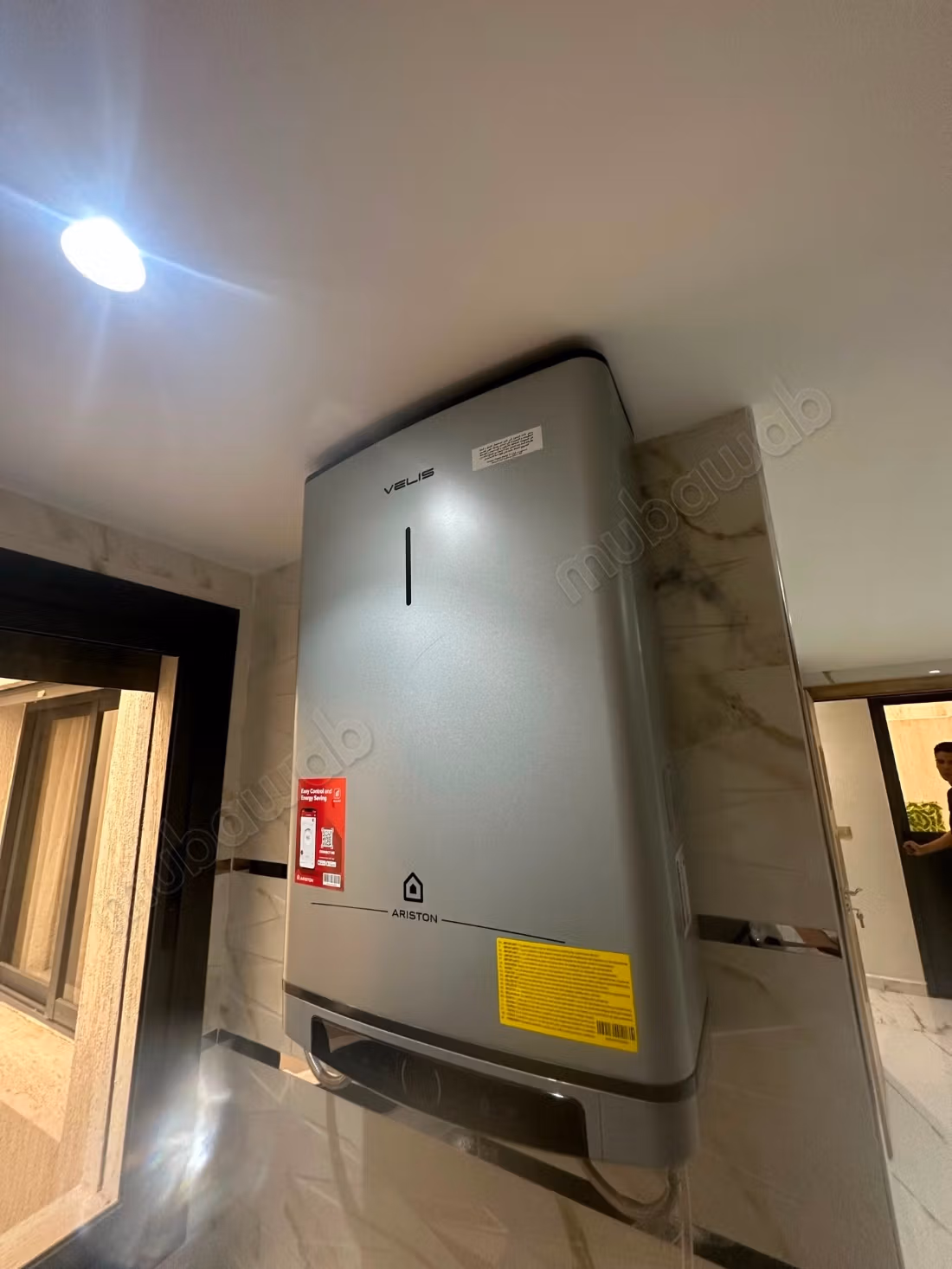 Louez cet appartement à Hay Hassani. Surface de 96 m². Concierge et climatisation