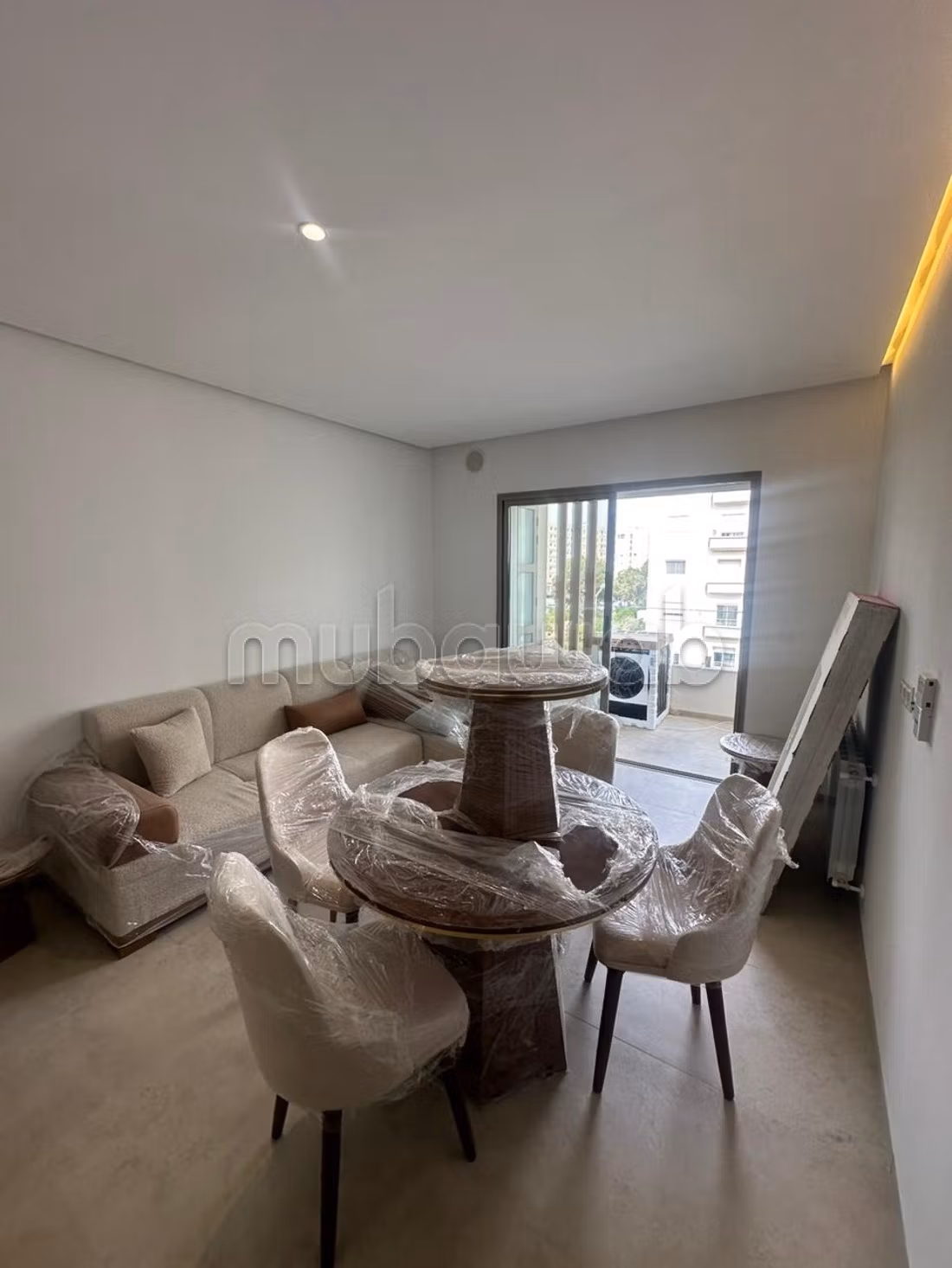 Appartement meublé en location à Ain Zaghouan. Surface totale 70 m². Meublé