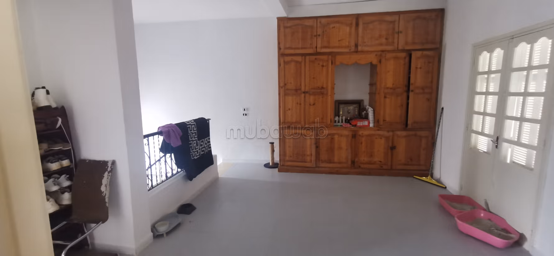 Casa a due piani in vendita