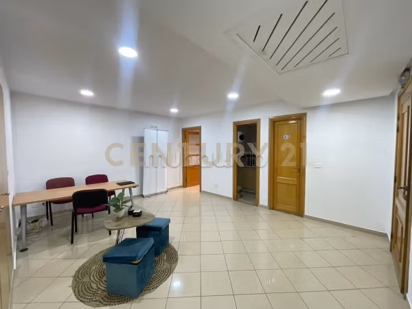 Un ufficio H5 Montplaisir in vendita