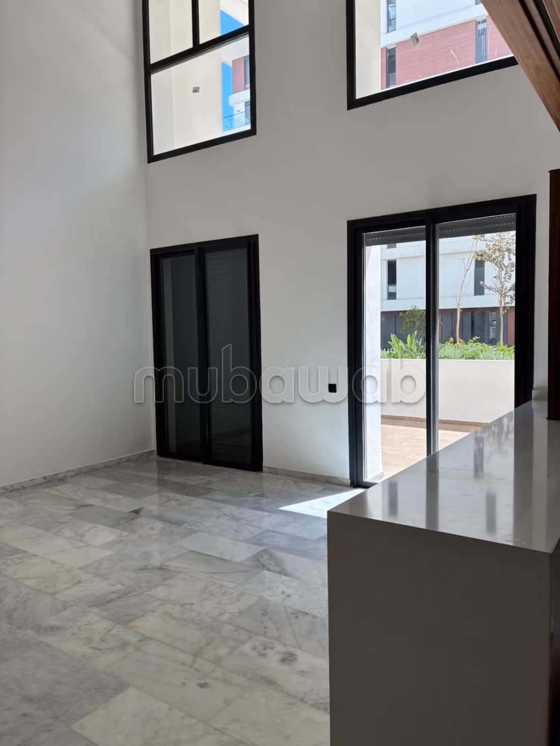 À louer – Duplex vide – Quartier CFC — 3