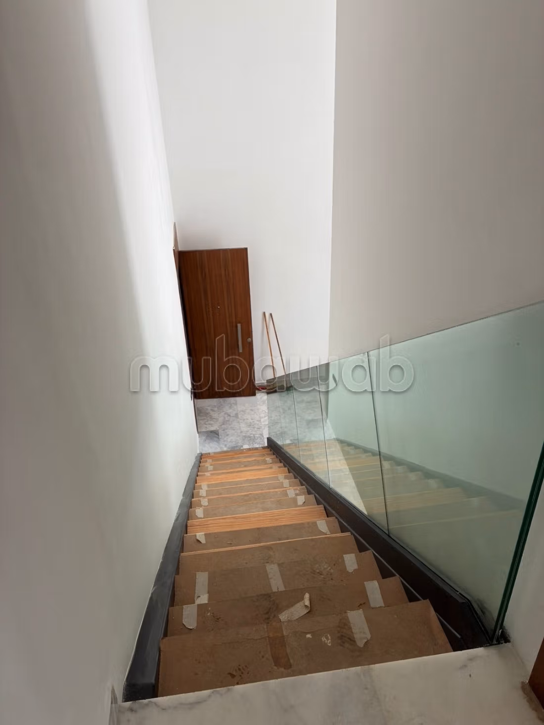 À louer – Duplex vide – Quartier CFC — 5