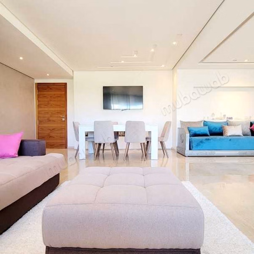 Appartement te Huur van 154.0 m² in Casablanca, Californië