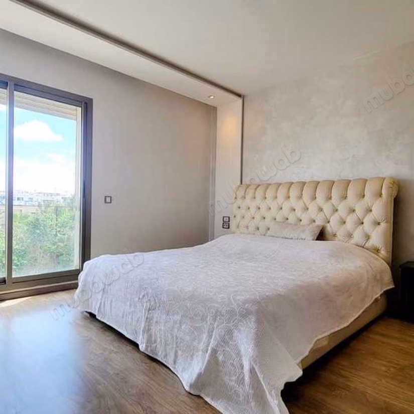 Appartement te Huur van 154.0 m² in Casablanca, Californië
