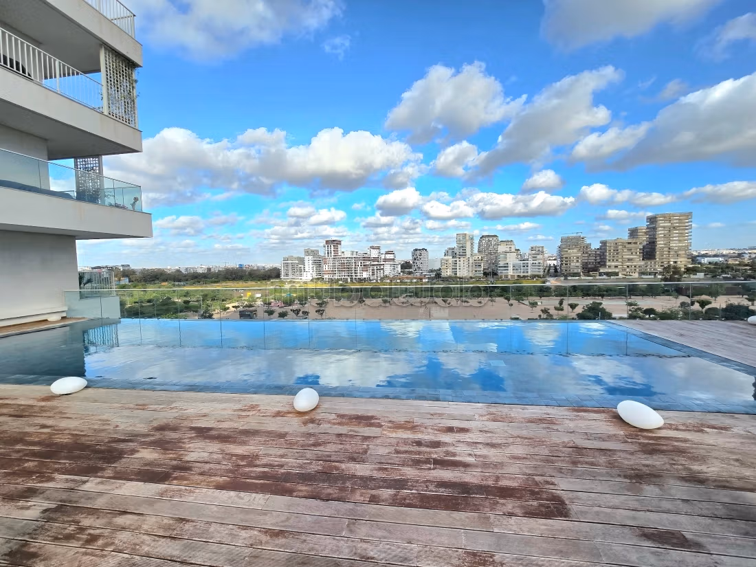 Affitto di uno splendido appartamento a Casablanca Finance City. 2 camere. Sistema di sicurezza e antenna parabolica