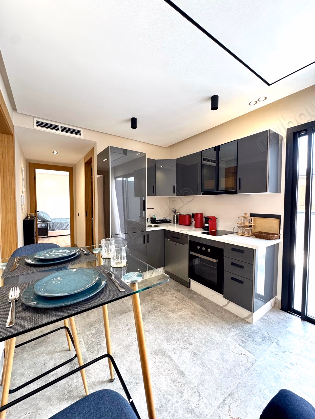 Stunning modern studio with large terrace near CFC park