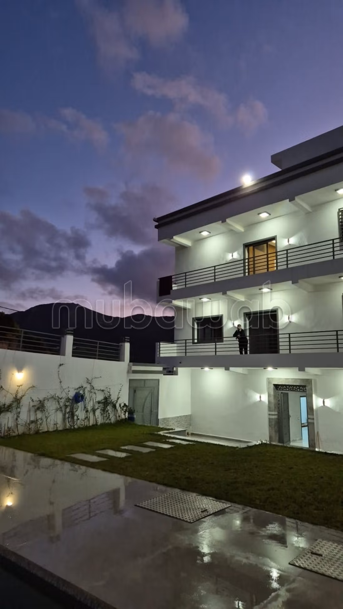 Dringend: Luxe villa te koop in Diki 695m2
