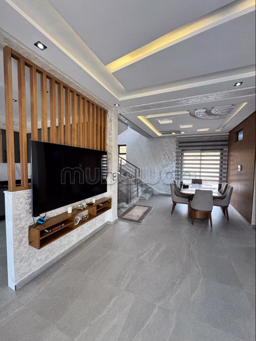 Dringend: Luxe villa te koop in Diki 695m2