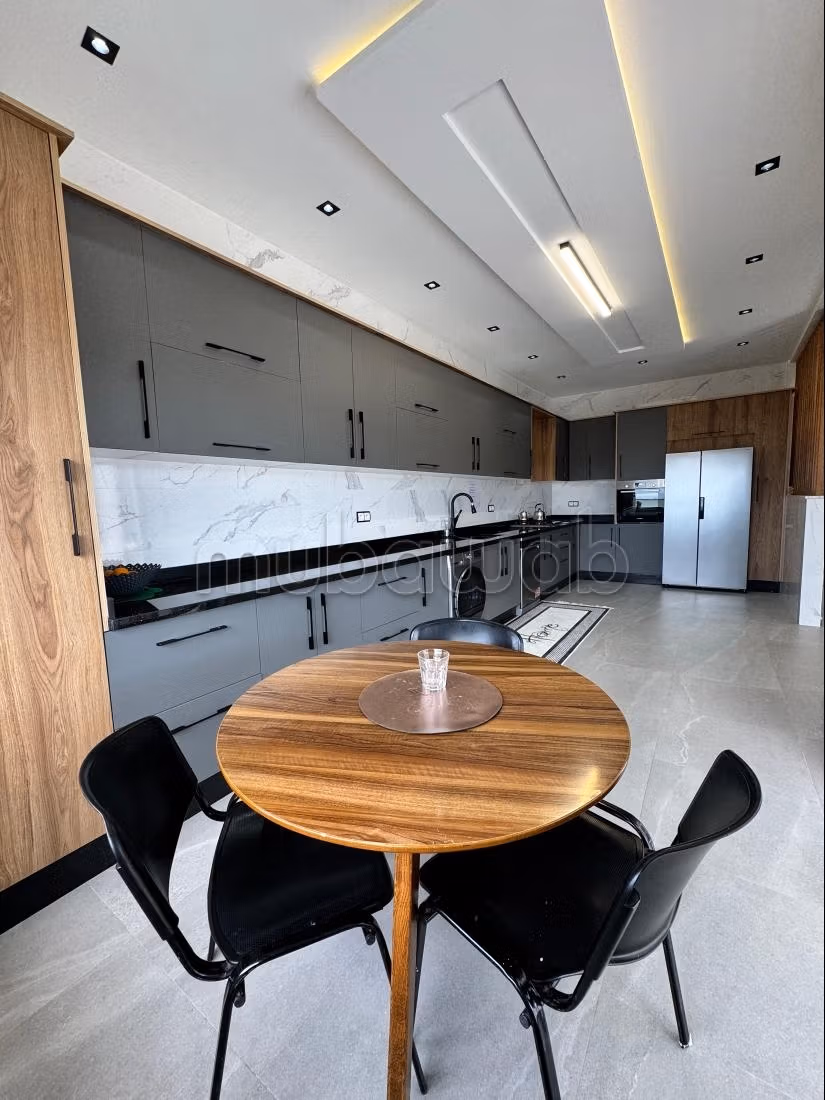 Dringend: Luxe villa te koop in Diki 695m2