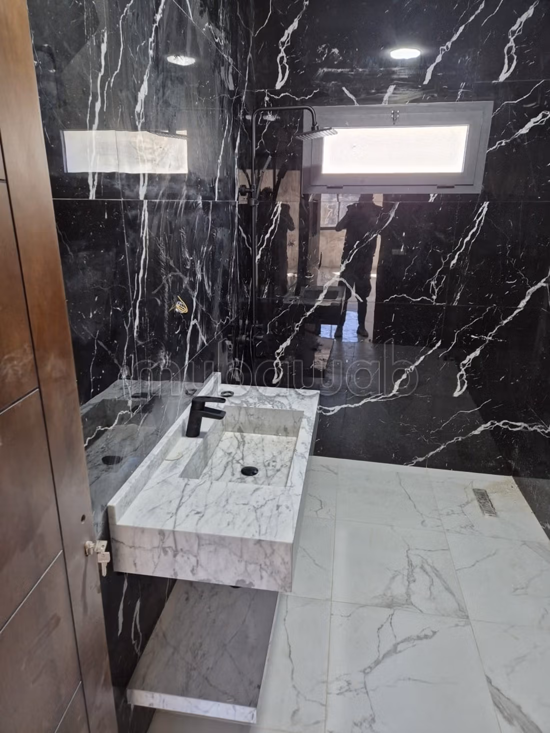 Dringend: Luxe villa te koop in Diki 695m2