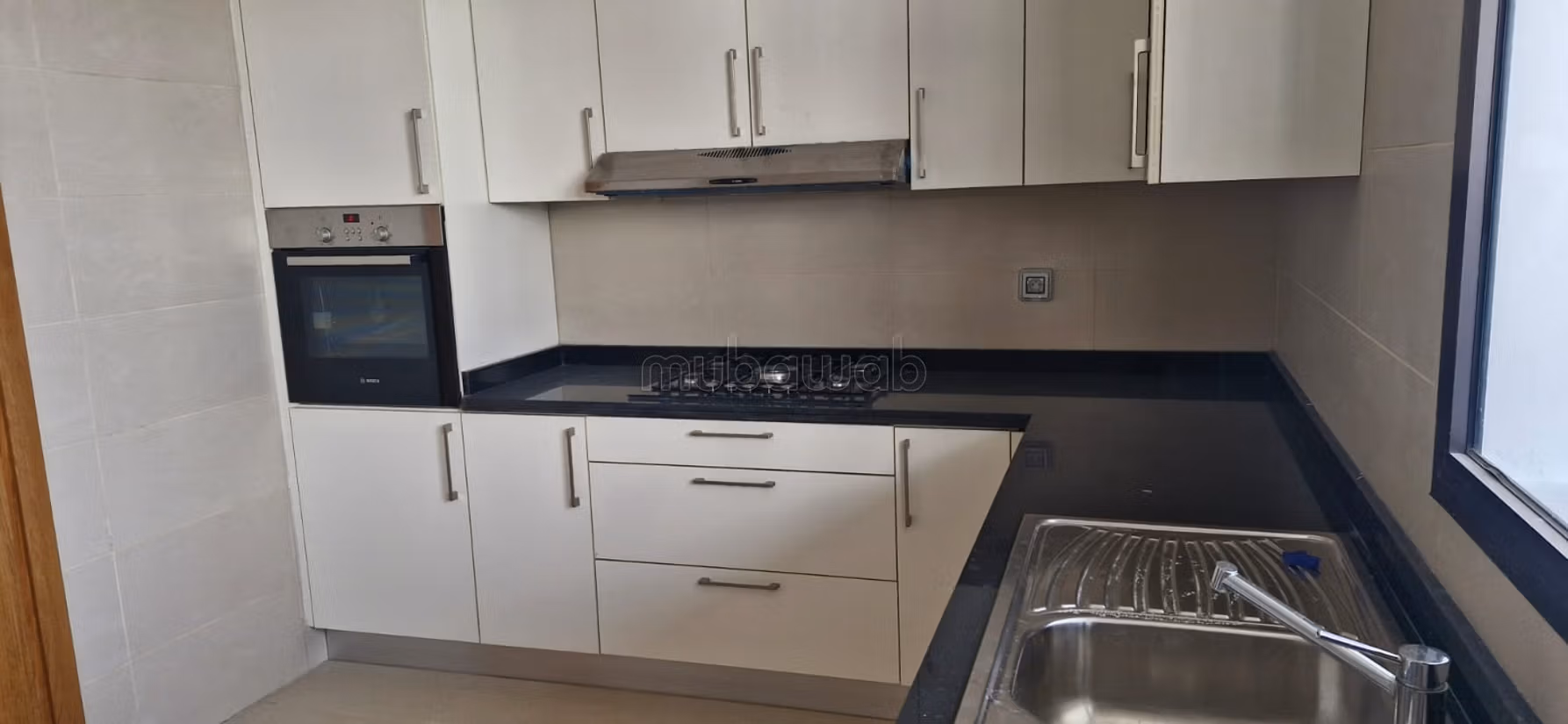 Appartement a louer a souissi — 5