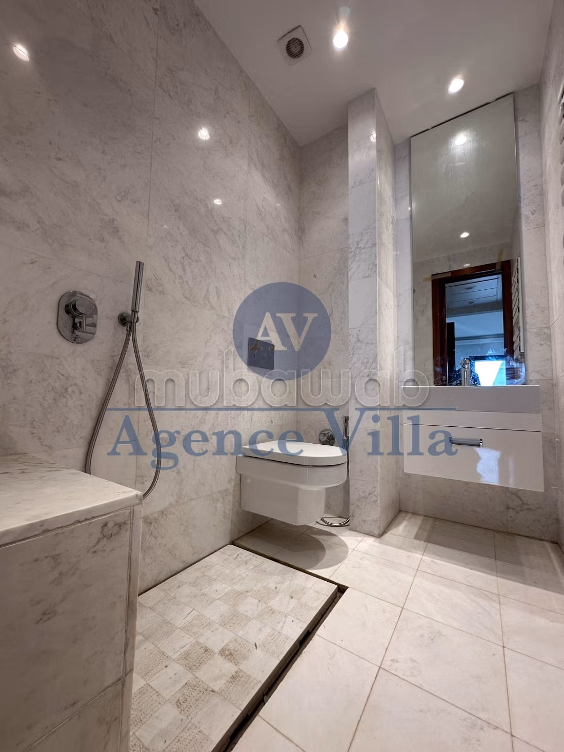 Duplex s4 haut standing avec piscine au lac 2