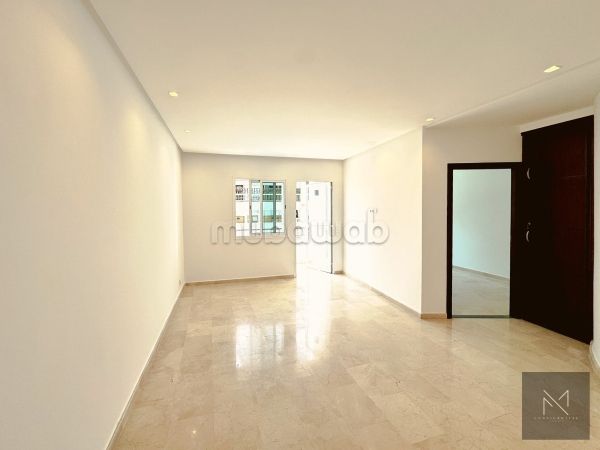 Apartamento renovado en alquiler en Gauthier, Casablanca 75 m², Sureste, piso alto, terraza, parking