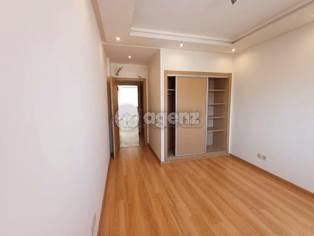 Appartement 188 m² f Victoria — 17