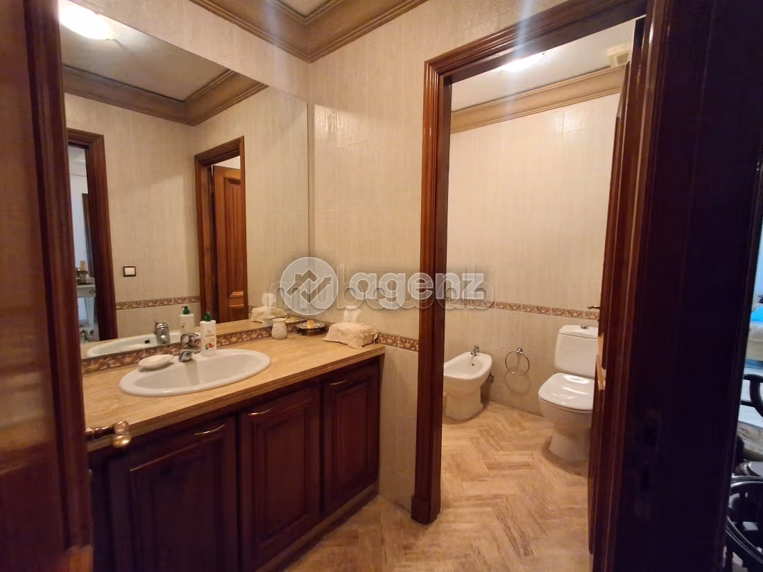 Appartement 240 m² à Triangle d'Or — 7