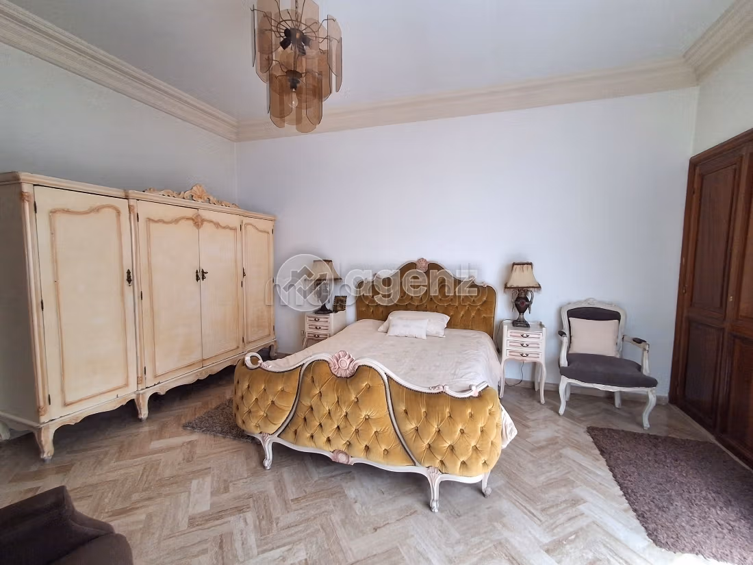 Appartement à vendre 240 m², 3 chambres Triangle d'Or Casablanca — 2
