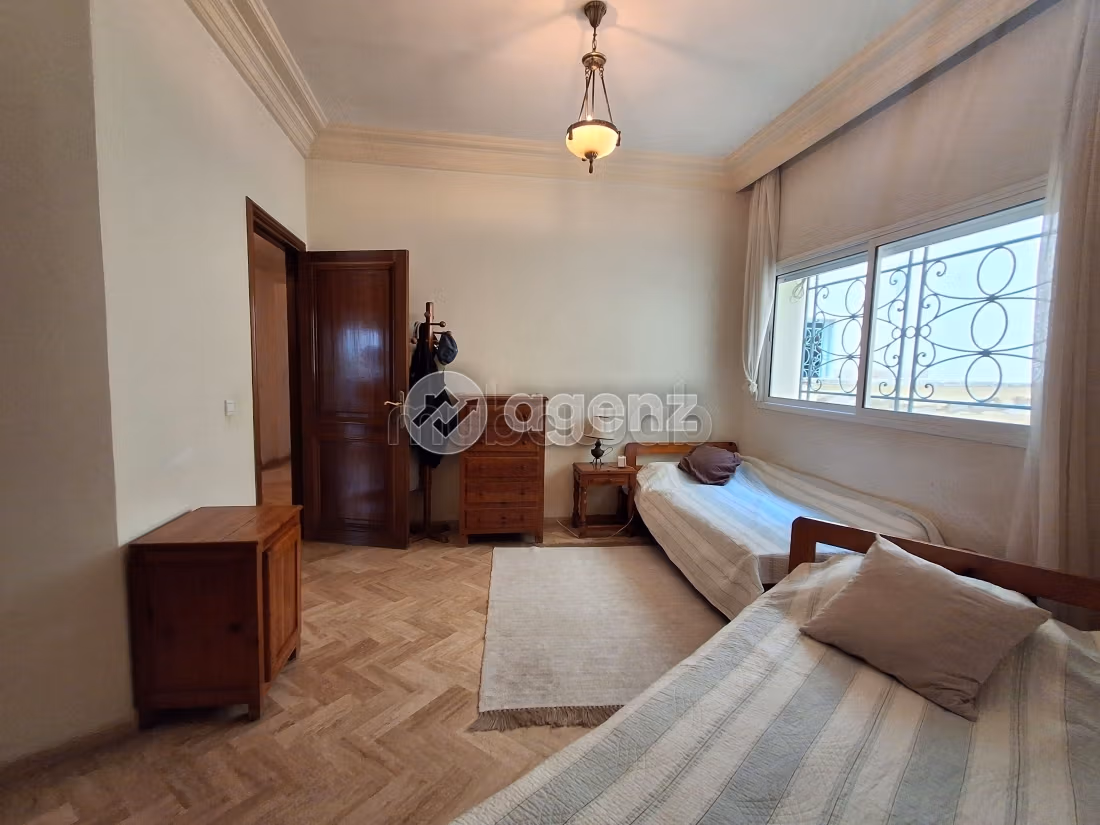 Appartement 240 m² à Triangle d'Or — 19