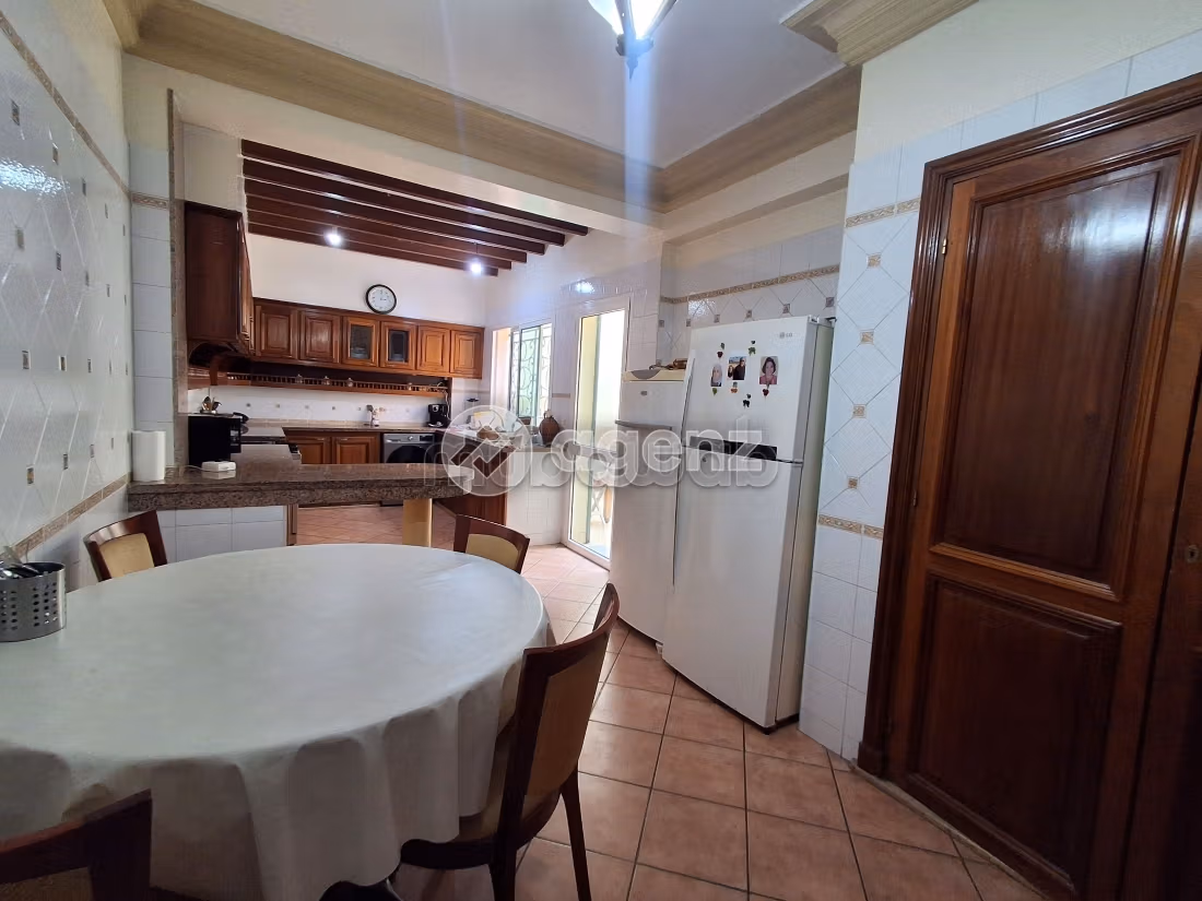 Appartement 240 m² à Triangle d'Or — 20
