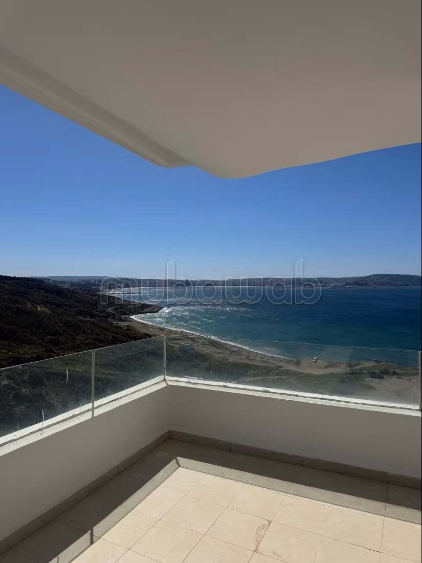 Luxueux appartement à louer vue mére — 2
