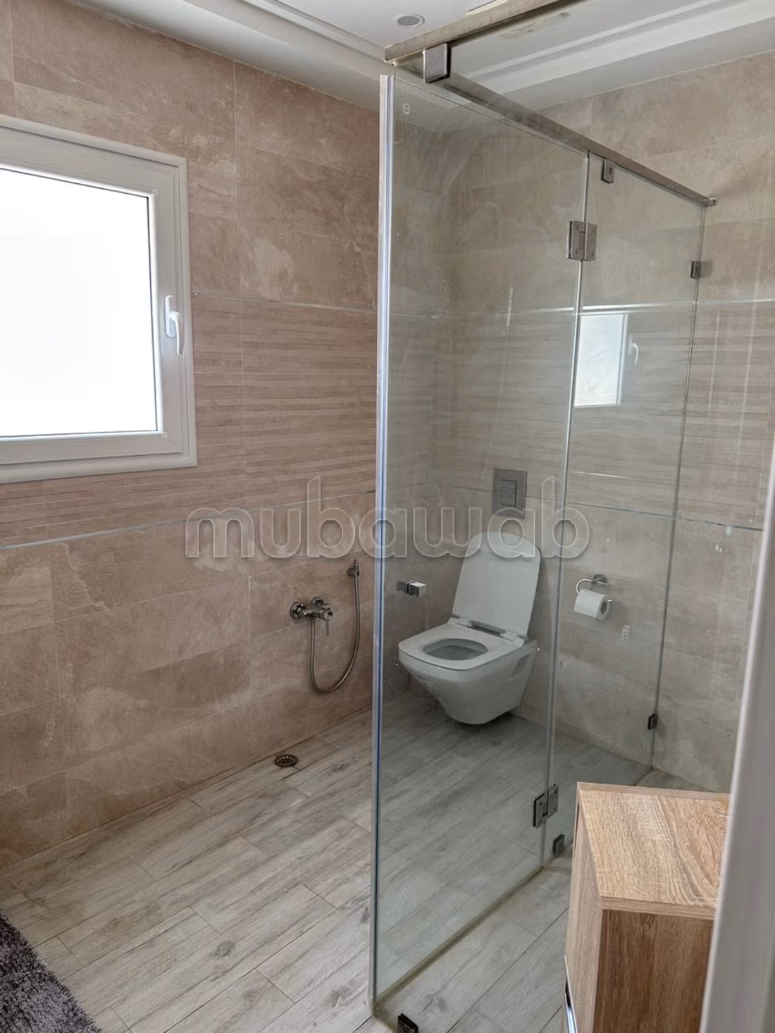 Location saisonnière villa de luxe à Hammamet Nord. 4 belles chambres. Vue sur les montagnes, chauffage central