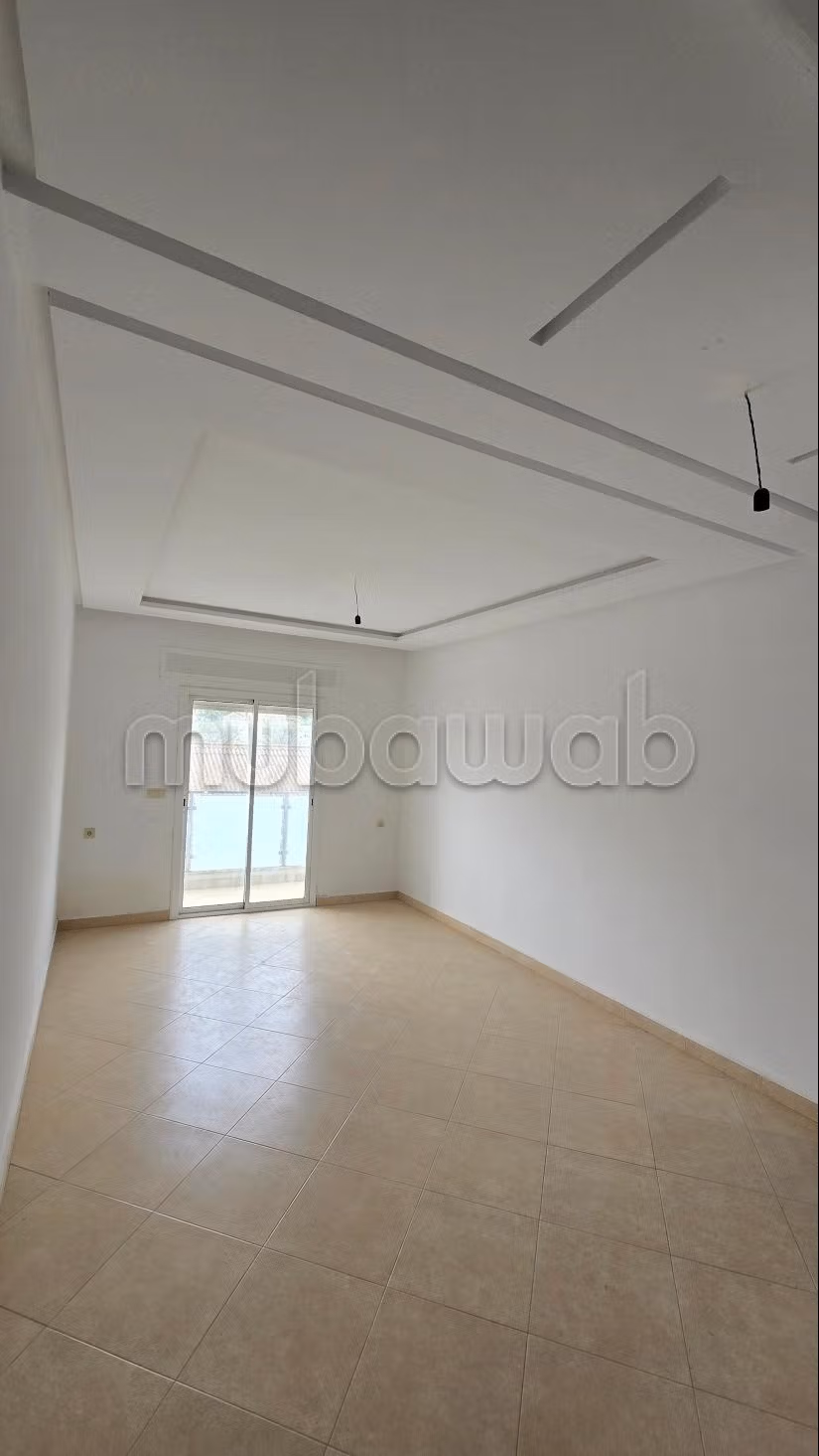 Vend appartement à M'Diq. 2 chambres agréables. Bien meublé — 3