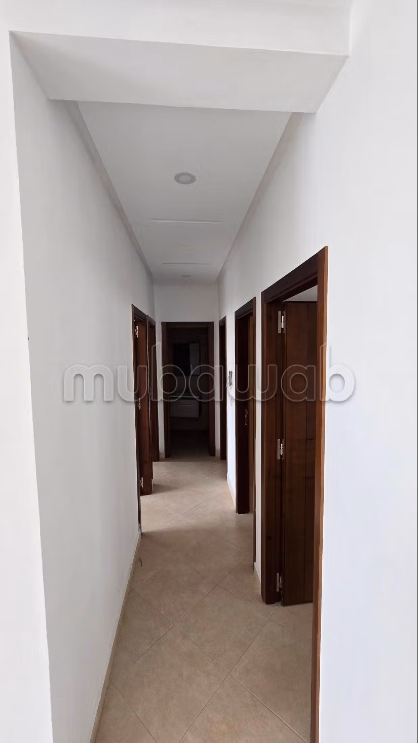 Vend appartement à M'Diq. 2 chambres agréables. Bien meublé — 5