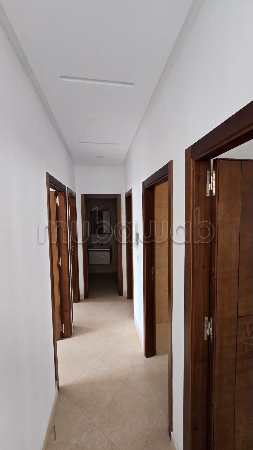 Vend appartement à M'Diq. 2 chambres agréables. Bien meublé — 6