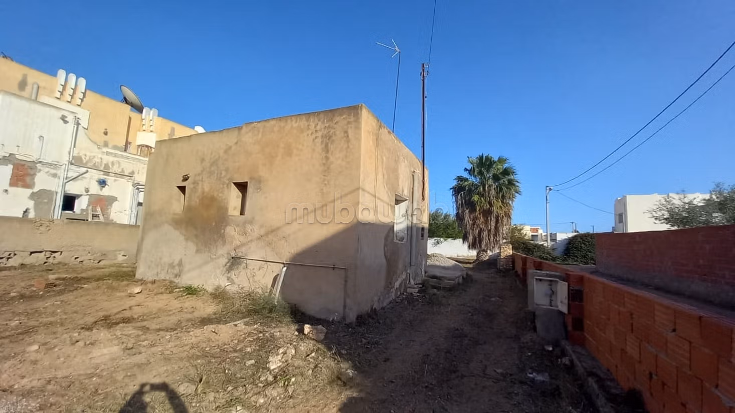 Casa con terreno in vendita