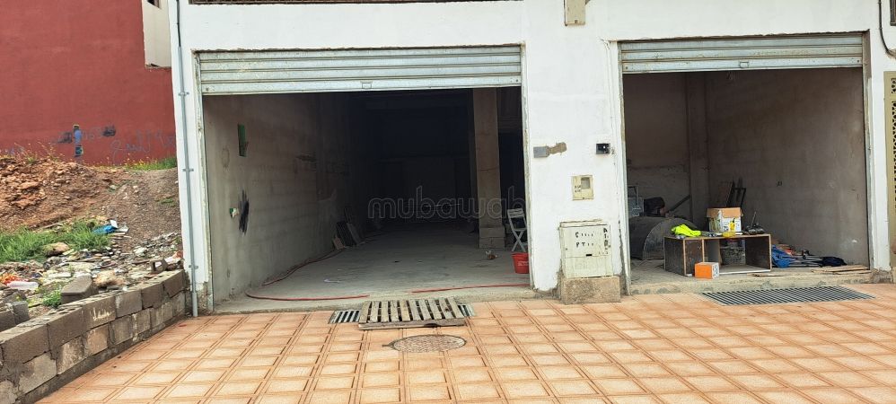 Local commercial à vendre