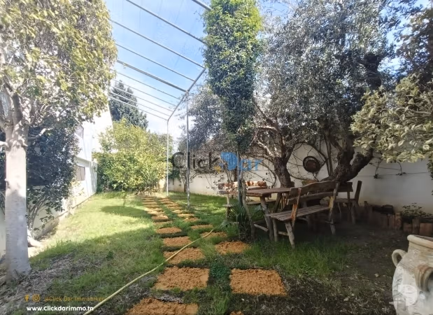 Un appartement S3 avec jardin à loué