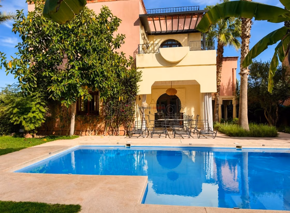 Villa de charme avec piscine à Marrakech