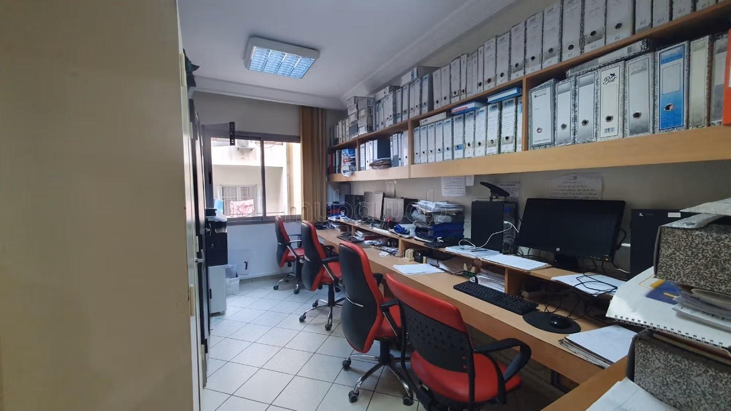 In vendita ufficio Hall 3 a Belvédère Tunisi