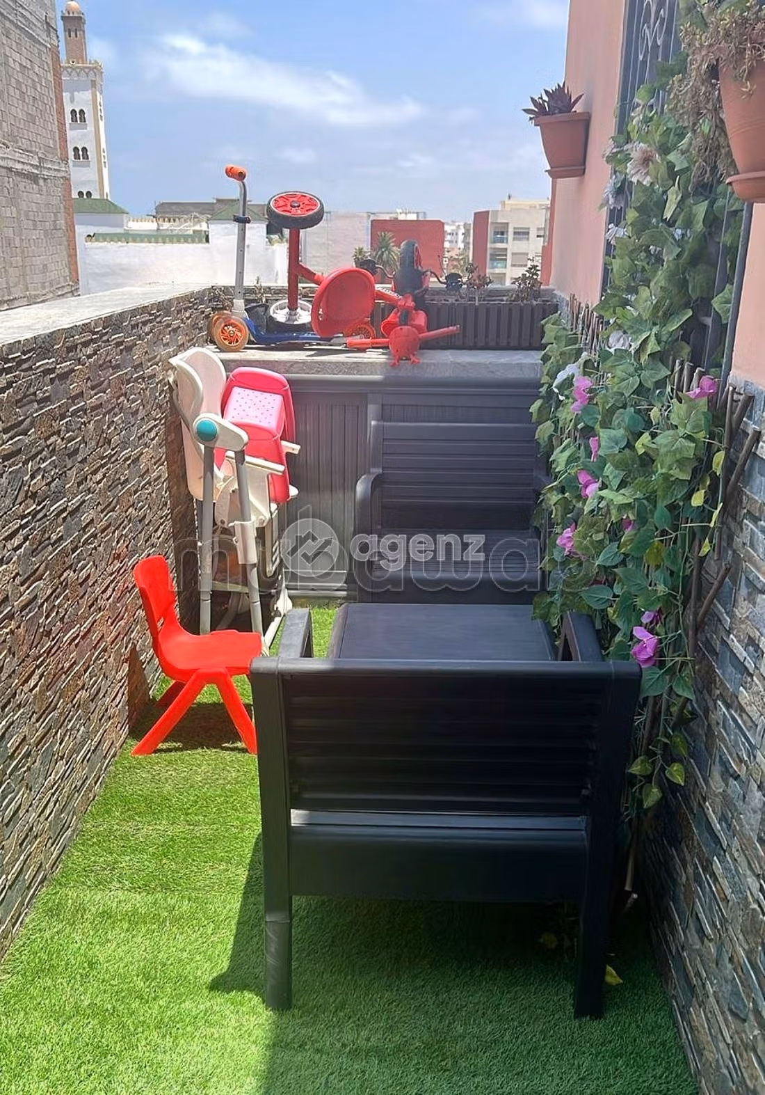 Appartement à vendre 99 m², 2 chambres Zone Industrielle Oukacha Casablanca