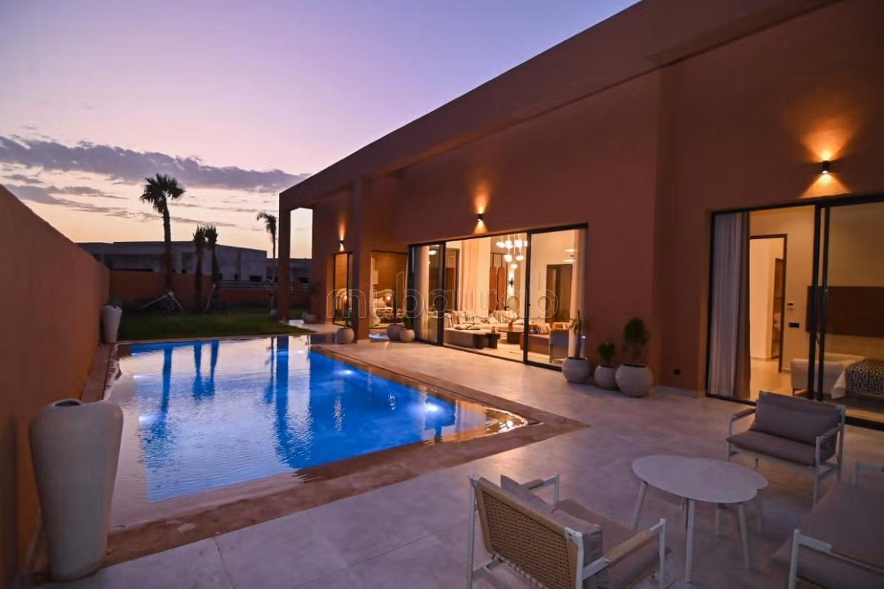 Exceptional architect-designed villa with pool & wellness area & cinema