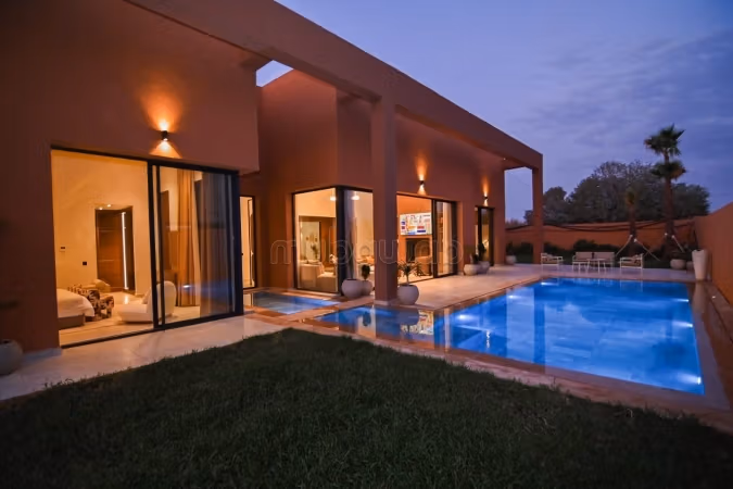 Villa architettonica eccezionale con piscina & area benessere & cinema