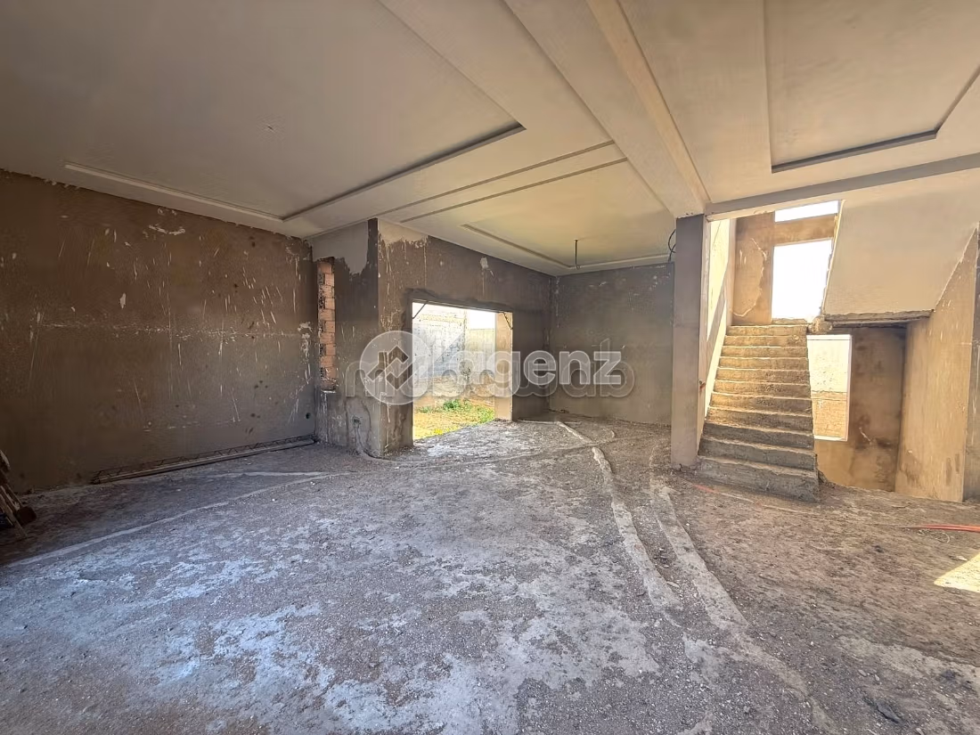 Villa à vendre 350 m², 4 chambres Bouskoura Bouskoura