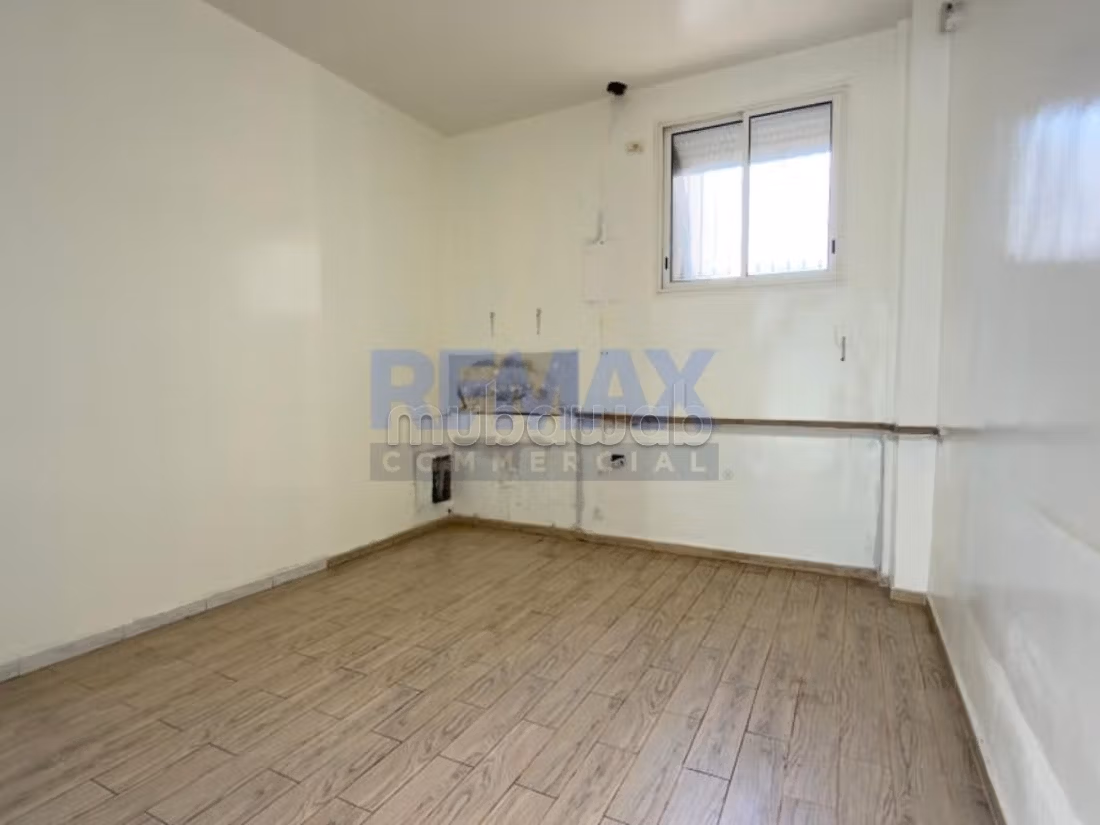 Local commercial a vendre lac 2