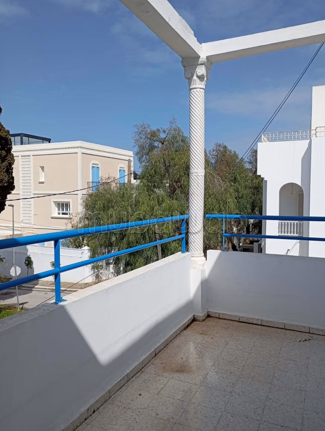 À louer – Etage de villa meublé à Carthage Amilcar