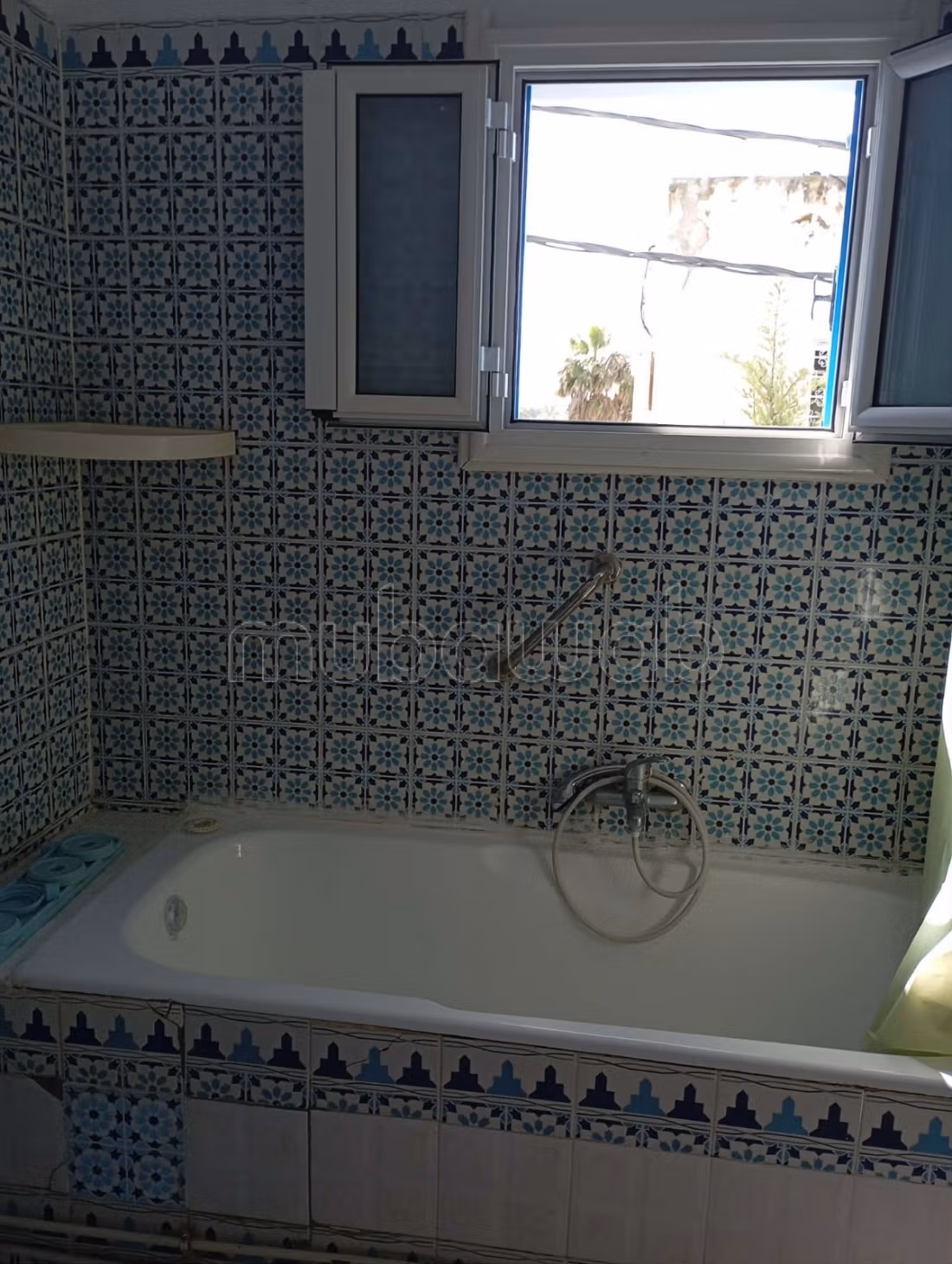 À louer – Etage de villa meublé à Carthage Amilcar