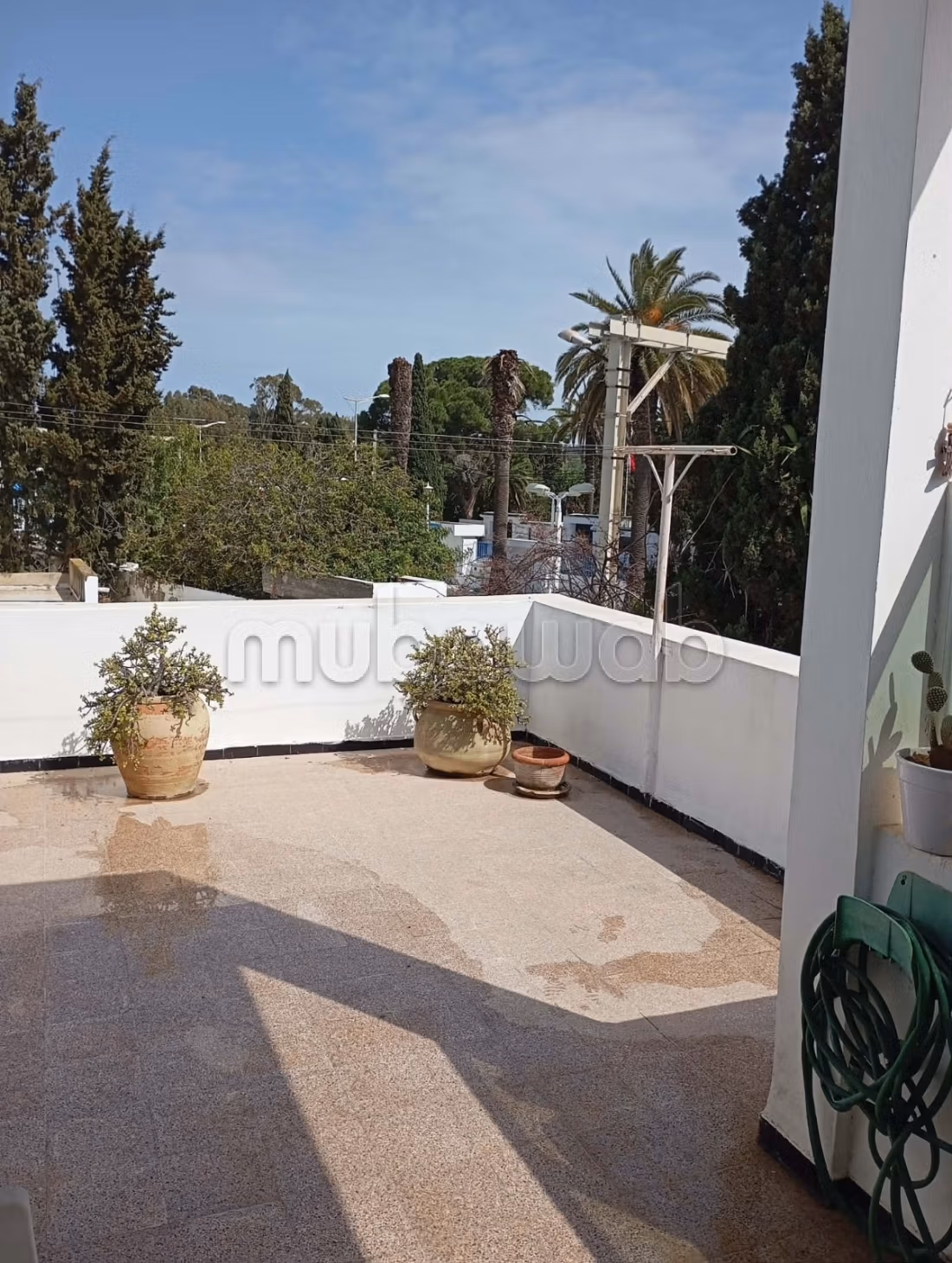 À louer – Etage de villa meublé à Carthage Amilcar
