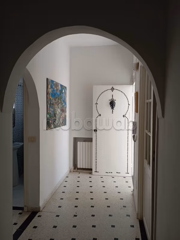 À louer – Etage de villa meublé à Carthage Amilcar