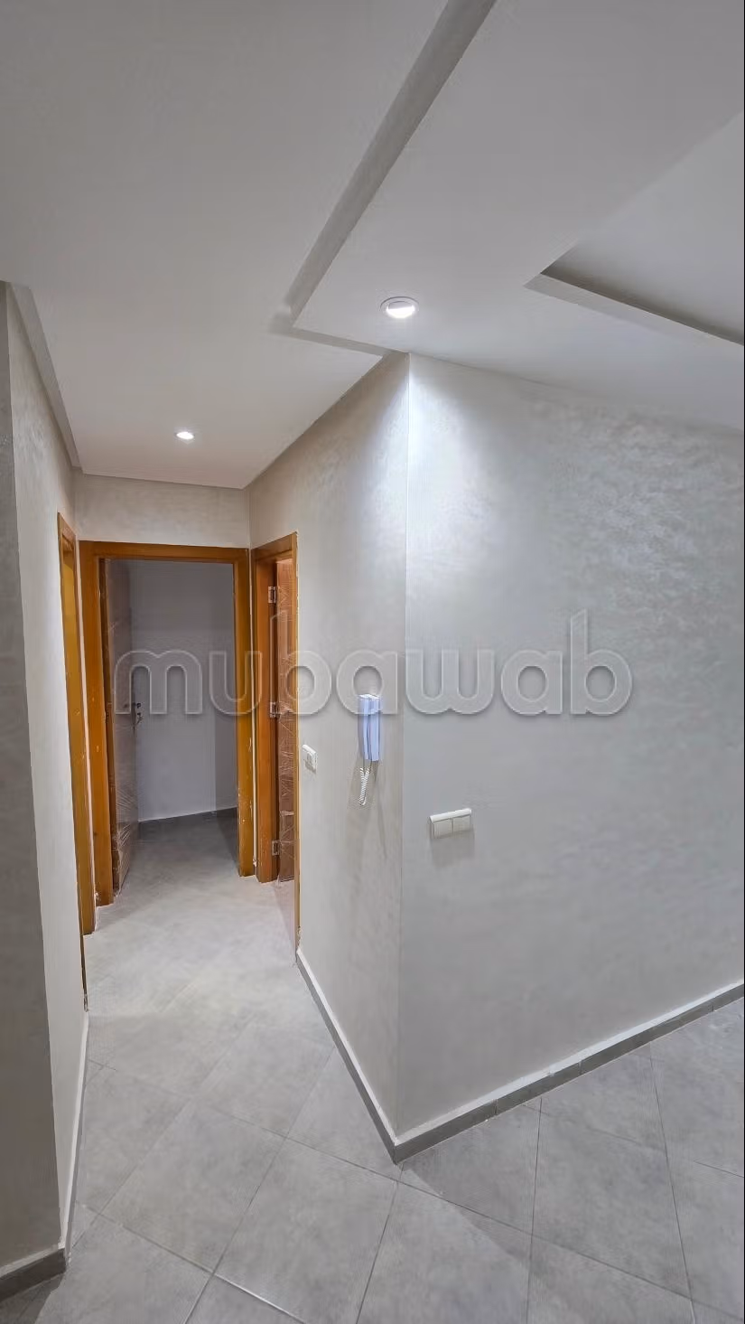 Apartment for sale. 2 comfortable rooms. Exceptional mountain view, Robust door