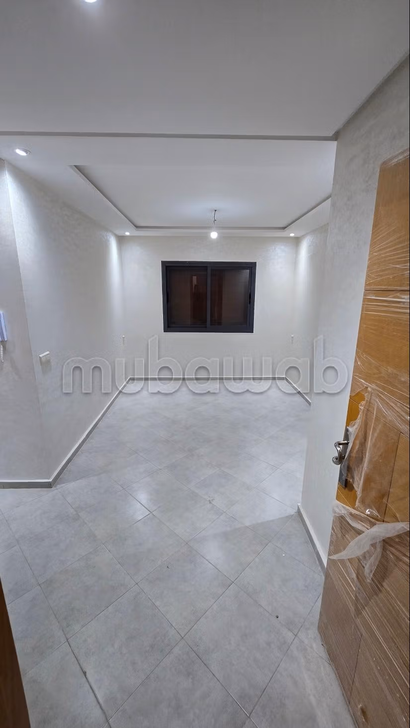 Apartment for sale. 2 comfortable rooms. Exceptional mountain view, Robust door