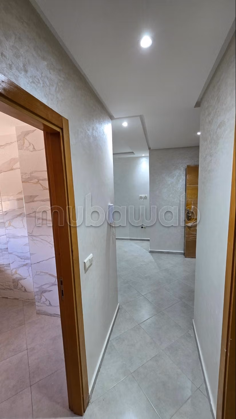 Apartment for sale. 2 comfortable rooms. Exceptional mountain view, Robust door