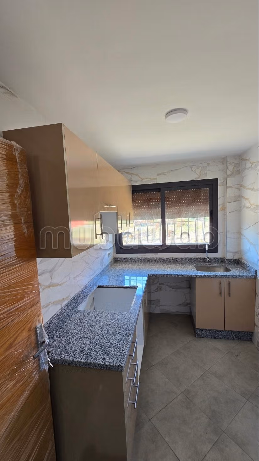 Apartment for sale. 2 comfortable rooms. Exceptional mountain view, Robust door