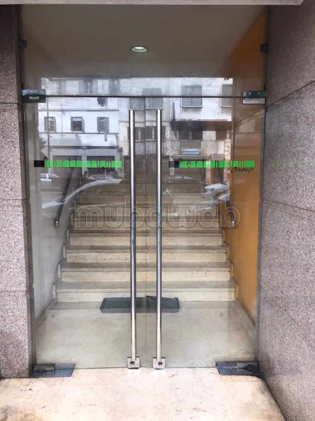 Oficinas en alquiler / centro de formación en Aïn Sebaâ.
Superficie total 887 m²