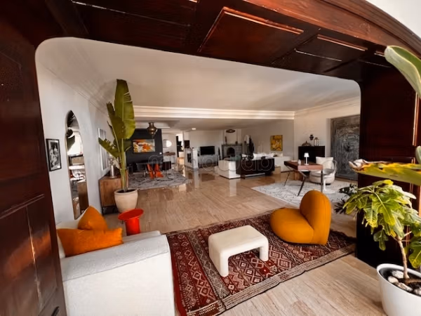 Appartement met terras te huur gemeubileerd
