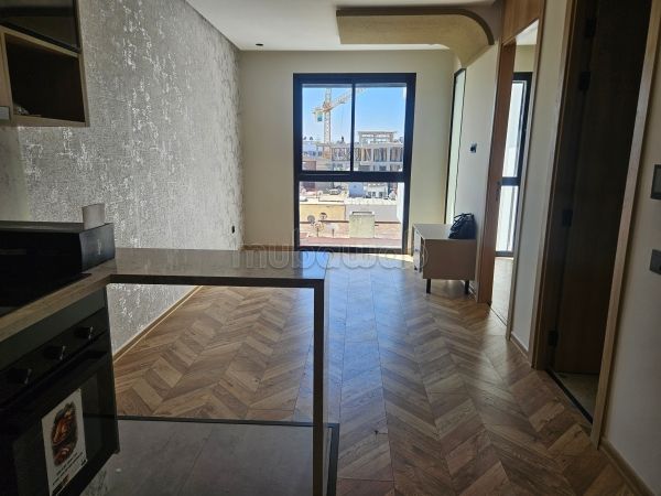 Piso en alquiler en Hermitage. 2 habitaciones grandes. Puerta blindada, seguridad