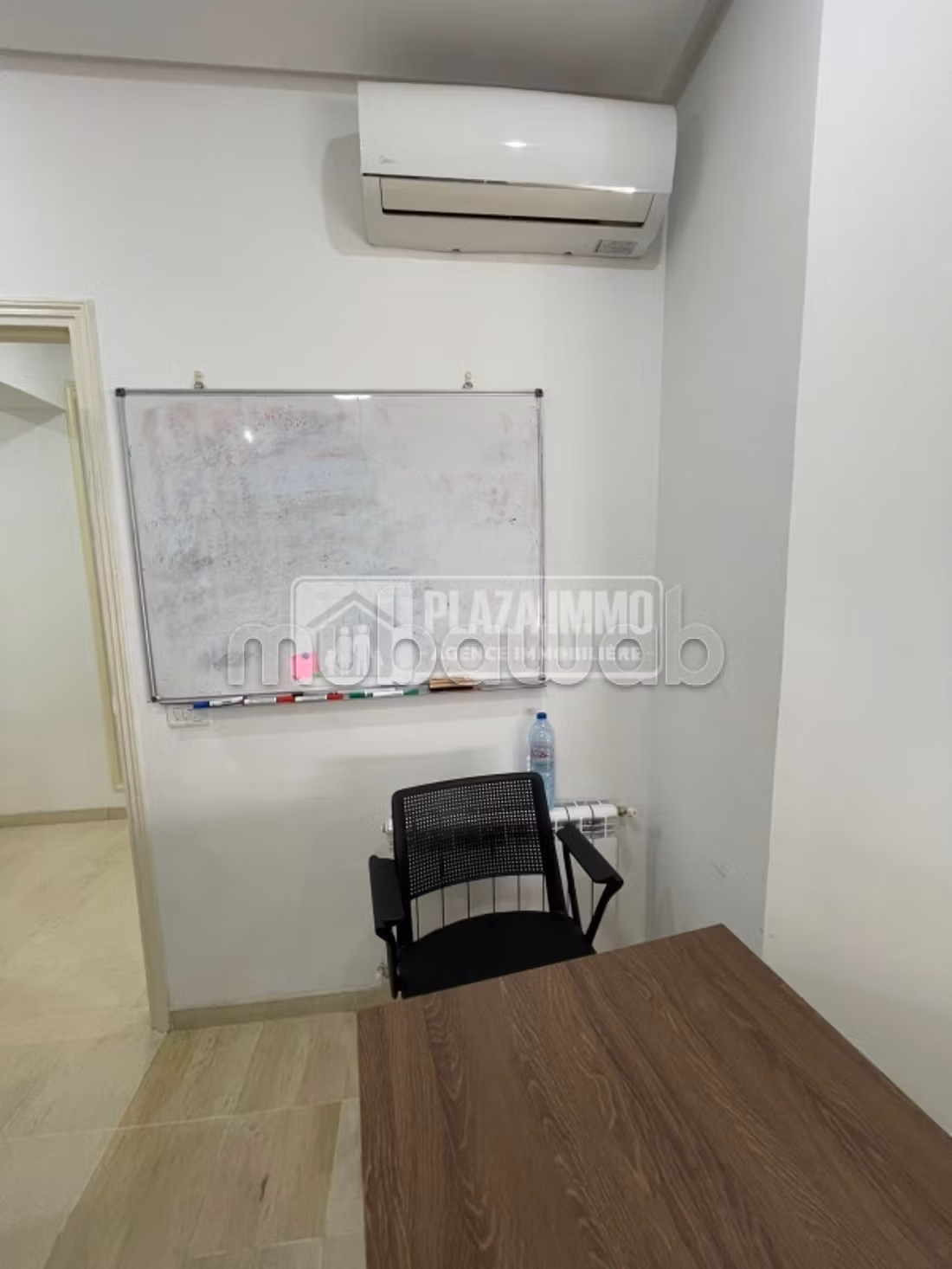 For sale - Versatile business premises in Lac 2