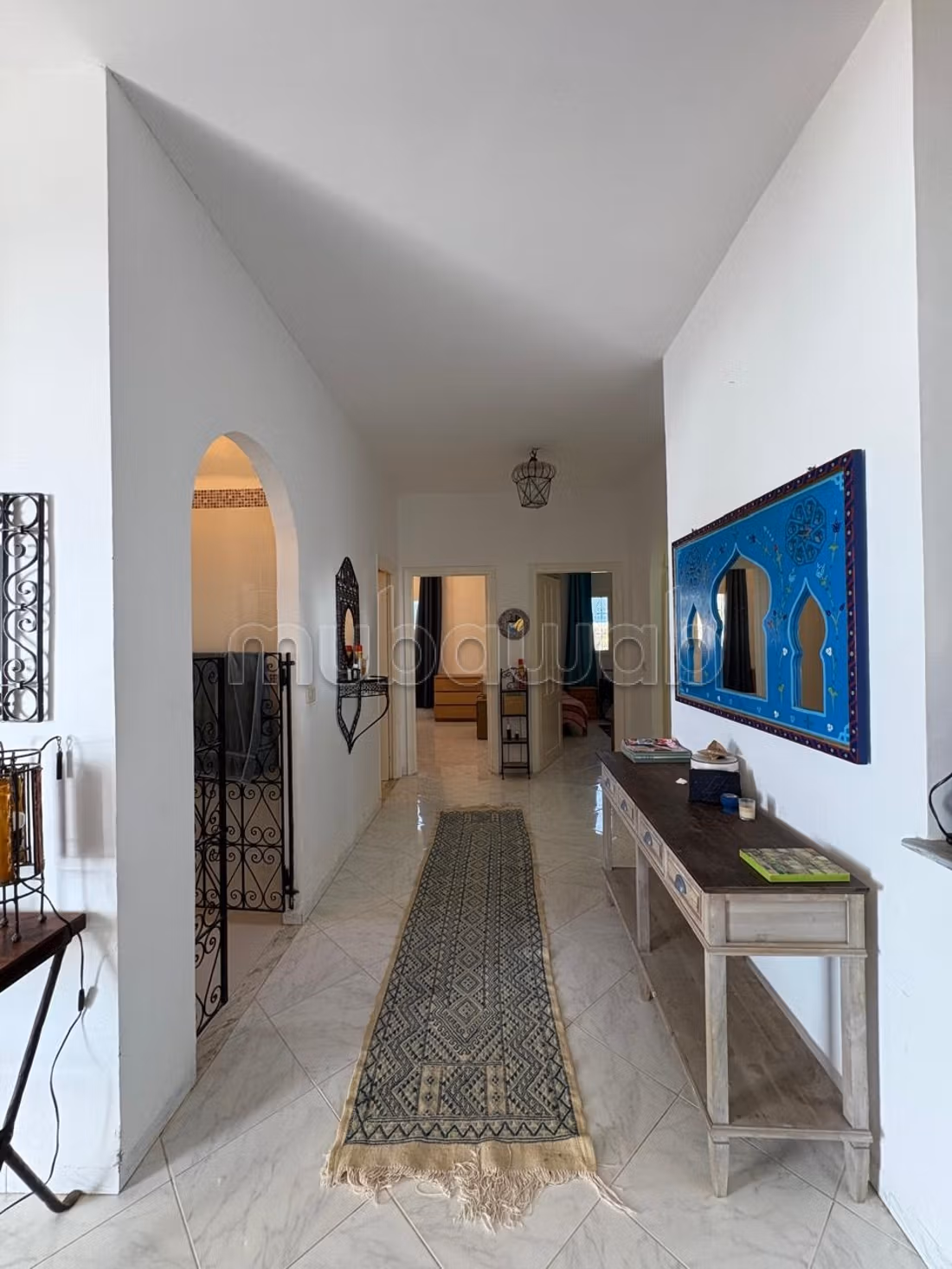 Single-storey villa with pool in Tezdaine